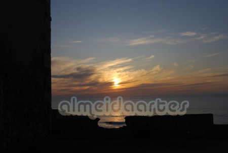 por  do sol  no  forte  